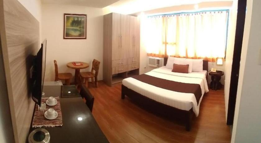 Hotel Asuncion Laoag Buitenkant foto