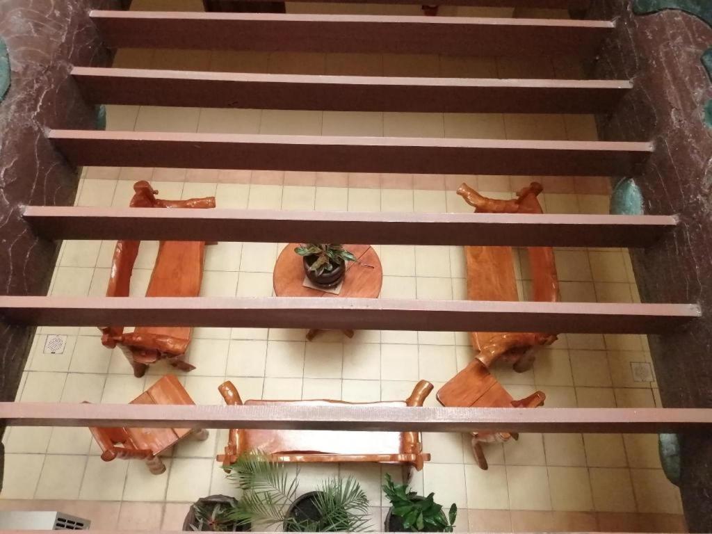 Hotel Asuncion Laoag Buitenkant foto